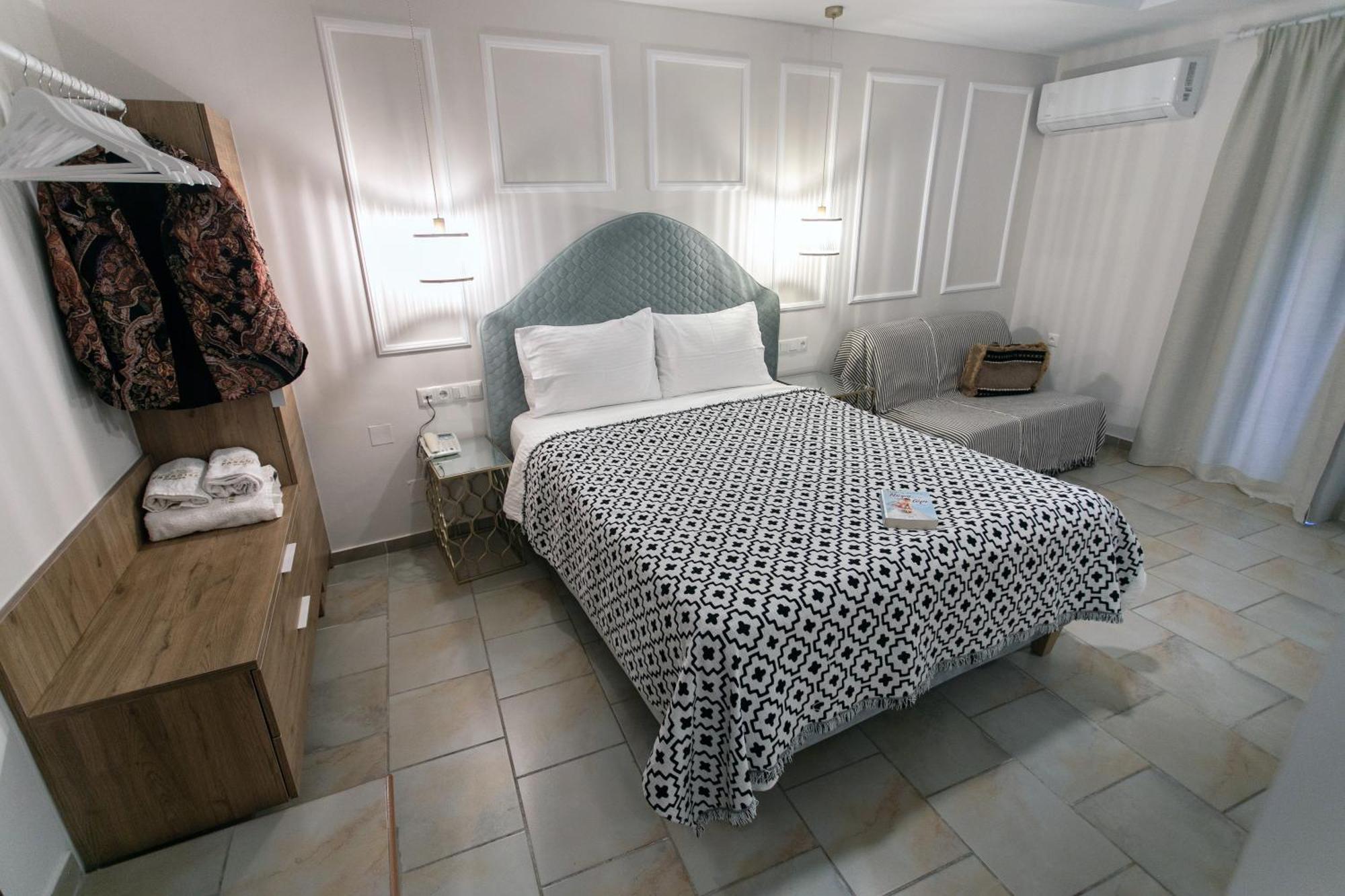 Paradise Hotel Parga Exterior photo