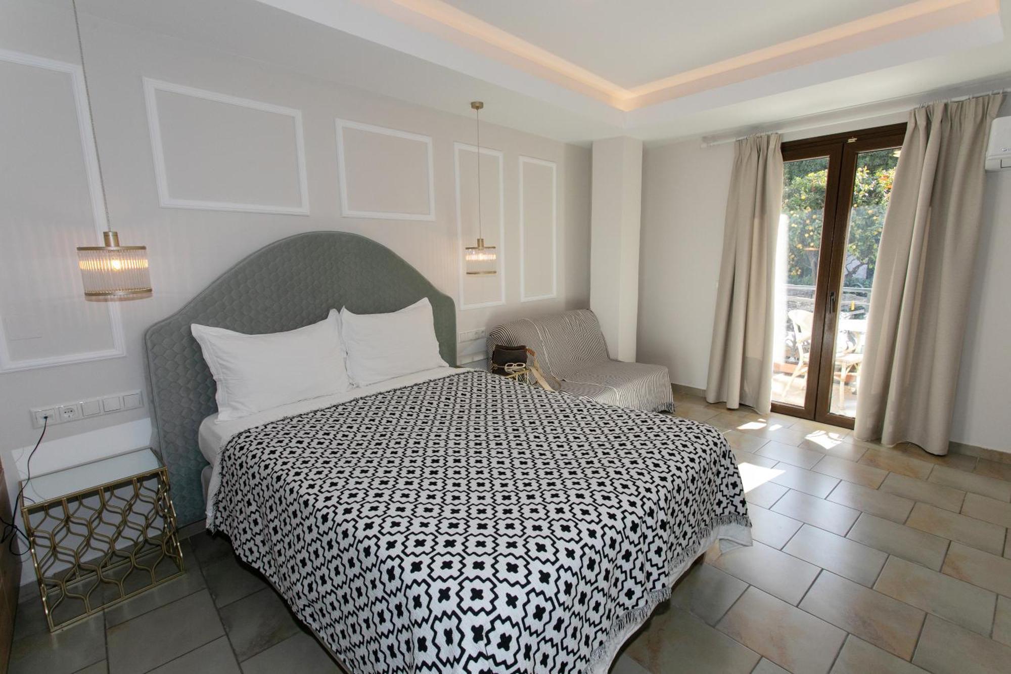 Paradise Hotel Parga Exterior photo