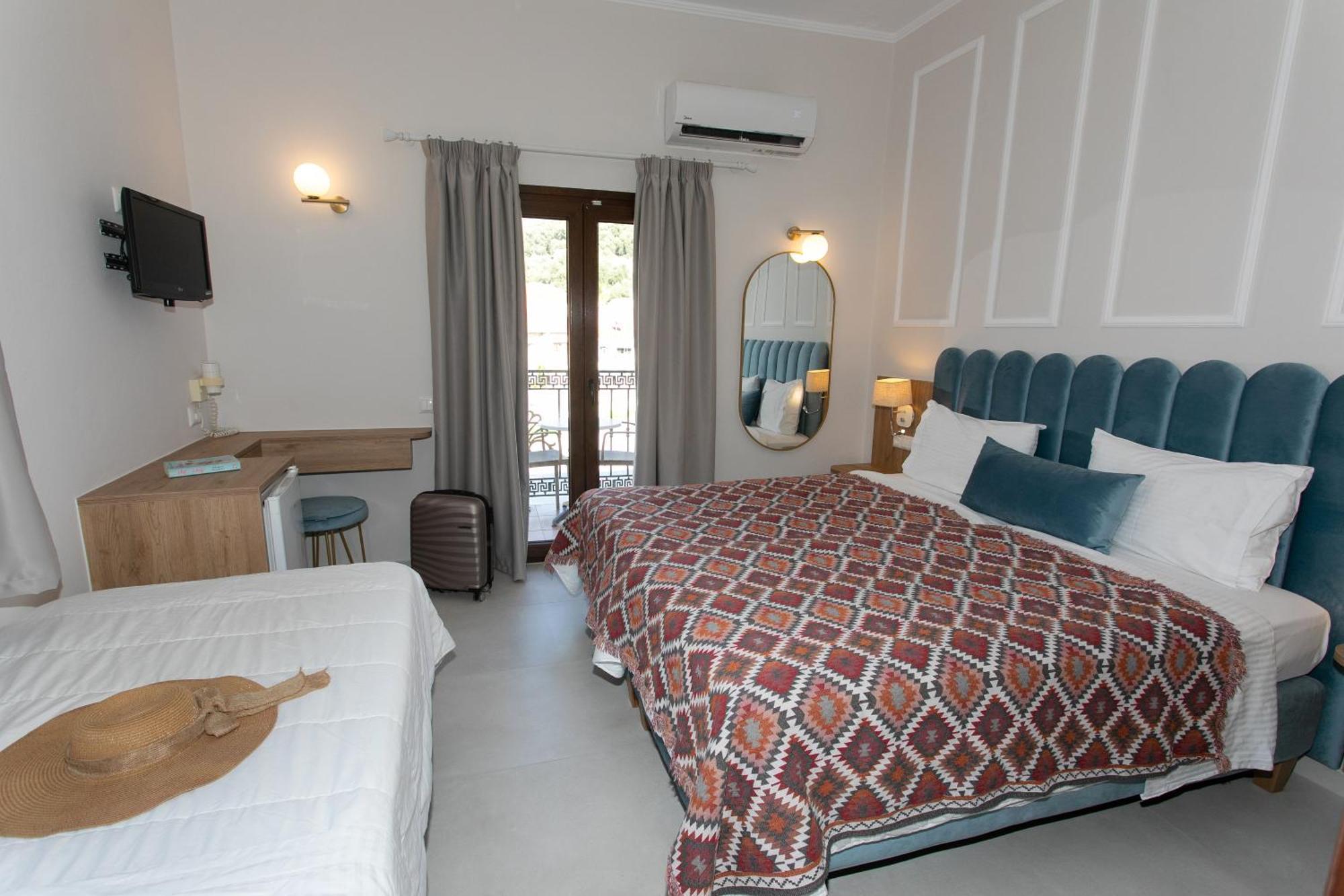 Paradise Hotel Parga Exterior photo